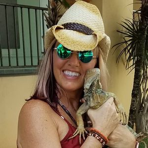 Meet your Posher, Stacy